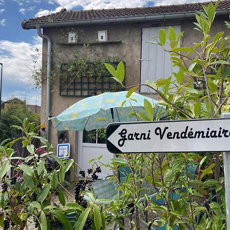 דירות וסול Le Garni Vendemiaire מראה חיצוני תמונה